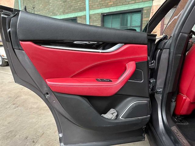 Maserati levant 3.0 v6 349pk 2017 - afbeelding 28 van  45