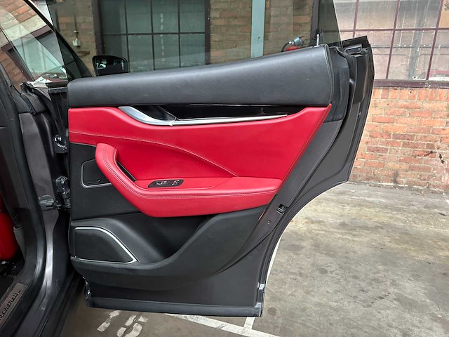 Maserati levant 3.0 v6 349pk 2017 - afbeelding 31 van  45