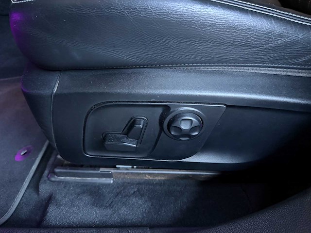 Maserati levante 3.0 v6 awd granlusso 349pk 2019, t-075-pr - afbeelding 13 van  44