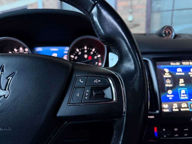 Maserati levante 3.0 v6 awd granlusso 349pk 2019, t-075-pr - afbeelding 15 van  44