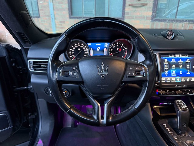 Maserati levante 3.0 v6 awd granlusso 349pk 2019, t-075-pr - afbeelding 26 van  45