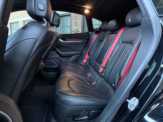 Maserati levante 3.0 v6 awd granlusso 349pk 2019, t-075-pr - afbeelding 45 van  45