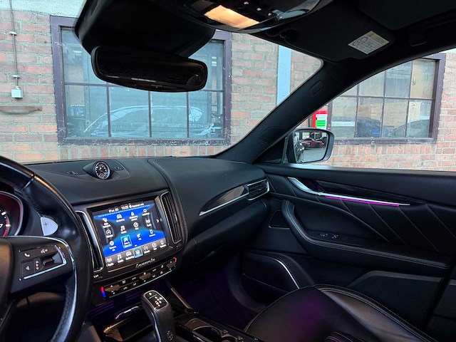 Maserati levante 3.0 v6 awd granlusso 349pk 2019, t-075-pr - afbeelding 11 van  44