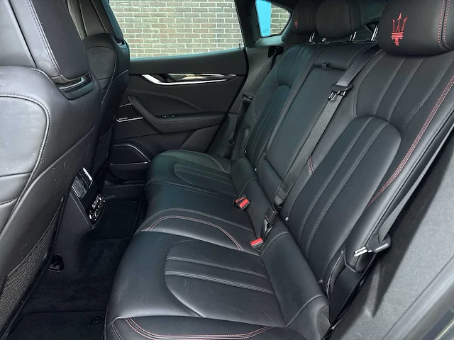 Maserati levante 3.0 v6 d awd granlusso | k-720-vj - afbeelding 25 van  44
