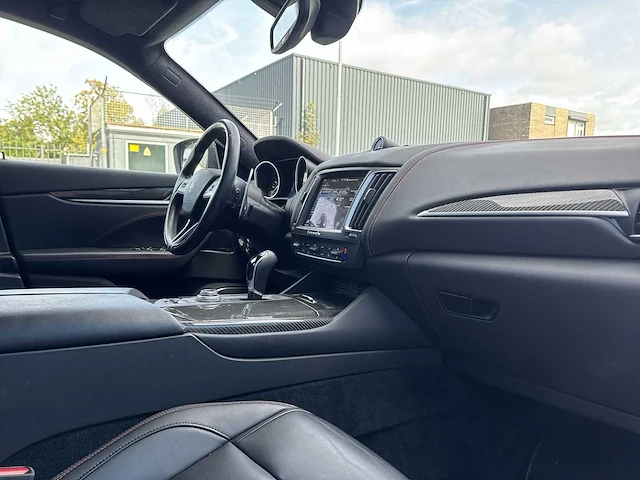 Maserati levante 3.0 v6 d awd granlusso | k-720-vj - afbeelding 35 van  44