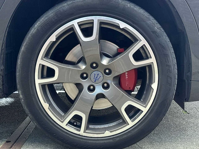 Maserati levante 3.0 v6 d awd granlusso | k-720-vj - afbeelding 39 van  44