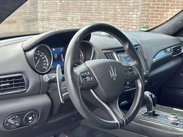 Maserati levante 3.0 v6 d awd granlusso | k-720-vj - afbeelding 2 van  44