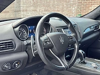Maserati levante 3.0 v6 d awd granlusso | k-720-vj - afbeelding 2 van  44