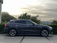 Maserati levante 3.0 v6 d awd granlusso | k-720-vj - afbeelding 2 van  36