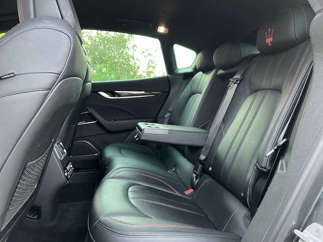 Maserati levante 3.0 v6 d awd granlusso | k-720-vj - afbeelding 22 van  36