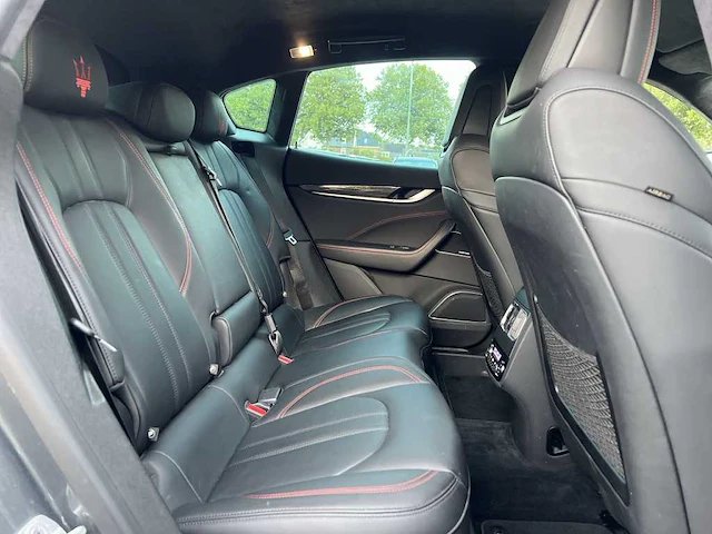 Maserati levante 3.0 v6 d awd granlusso | k-720-vj - afbeelding 30 van  36