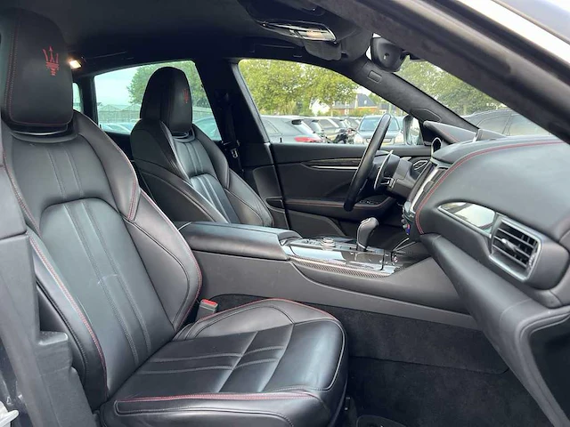 Maserati levante 3.0 v6 d awd granlusso | k-720-vj - afbeelding 31 van  36