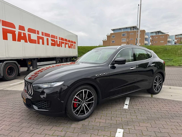 Maserati levante 3.0 v6 d awd *, kh-906-l - afbeelding 19 van  38