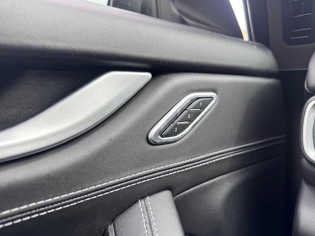 Maserati levante 3.0 v6 s awd granlusso automaat; s-578-hh - afbeelding 3 van  5