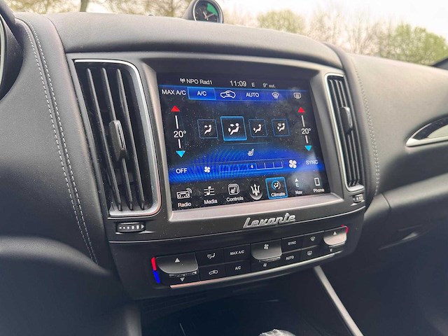 Maserati levante 3.0 v6 s awd granlusso automaat,* s-578-hh - afbeelding 2 van  8