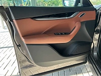 Maserati levante | 3.0 v6 twin-turbo | 350 pk | 2017 | premium package | skyhook luchtvering | panoramadak | q4 | marge auto - afbeelding 23 van  39