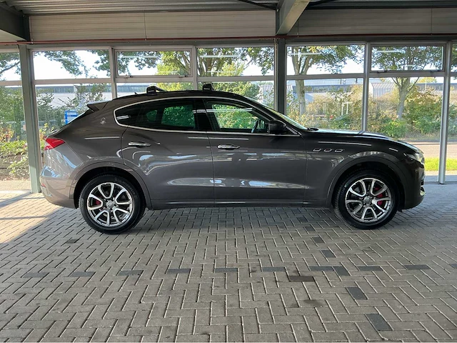 Maserati levante | 3.0 v6 twin-turbo | 350 pk | 2017 | premium package | skyhook luchtvering | panoramadak | q4 | marge auto - afbeelding 13 van  39