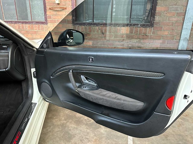 Maserati mc stradale gran cabrio 4.7 v8 -mc sportline- 460pk 2015 granturismo - afbeelding 50 van  65