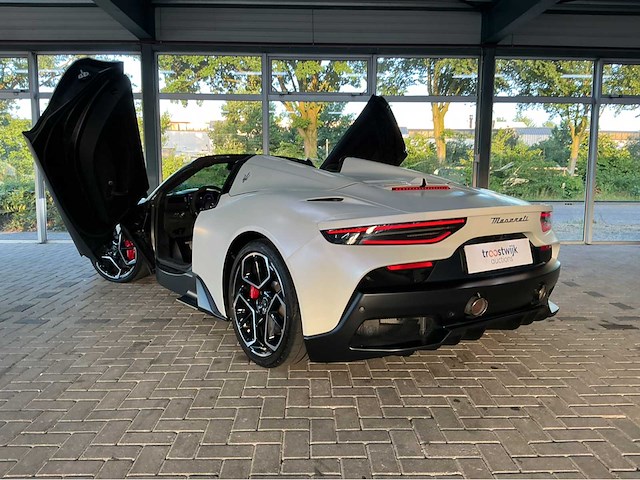Maserati mc20 cielo spider | 3.0 v6 | 2023 | 630 pk | carbon seats | fabrieksgarantie tot 10-10-2026 | 3.000 km | btw auto - afbeelding 11 van  48