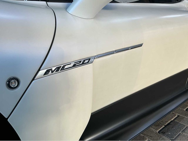 Maserati mc20 cielo spider | 3.0 v6 | 2023 | 630 pk | carbon seats | fabrieksgarantie tot 10-10-2026 | 3.000 km | btw auto - afbeelding 27 van  48