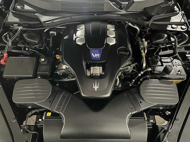 Maserati quattroporte 3.0 v6 404pk 2014 - afbeelding 38 van  44