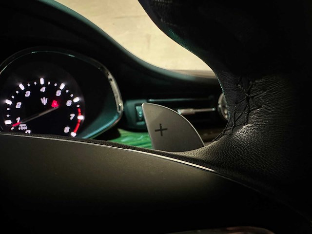 Maserati quattroporte 3.0 v6 s q4 411pk 2015, n-046-lt - afbeelding 20 van  54