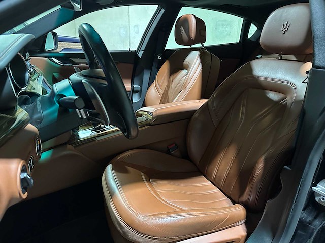 Maserati quattroporte 3.0 v6 s q4 411pk 2015, n-046-lt - afbeelding 33 van  54
