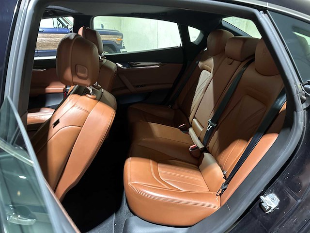 Maserati quattroporte 3.0 v6 s q4 411pk 2015, n-046-lt - afbeelding 38 van  54