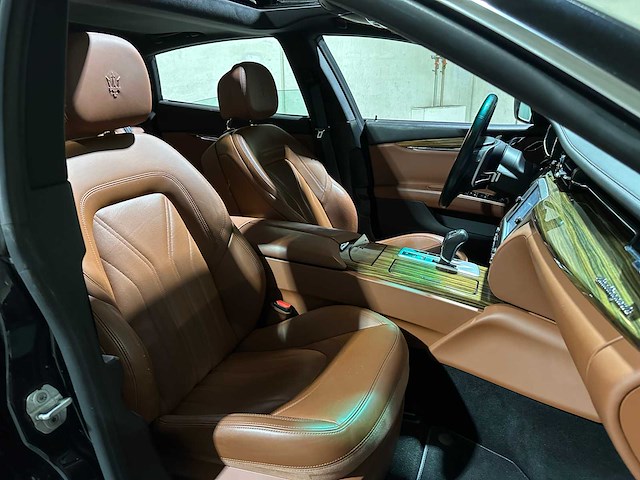 Maserati quattroporte 3.0 v6 s q4 411pk 2015, n-046-lt - afbeelding 39 van  54