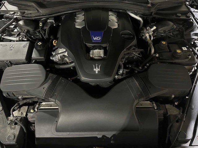 Maserati quattroporte 3.0 v6 s q4 411pk 2015, n-046-lt - afbeelding 42 van  54