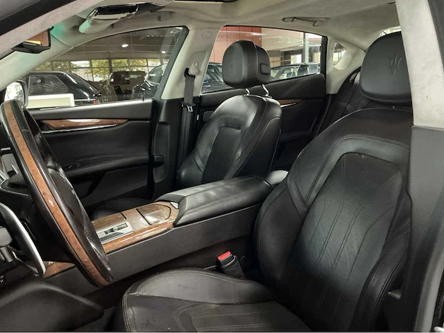 Maserati quattroporte 3.8 v8 gts | italiaanse klasse, pure v8-beleving & tijdloze elegantie 2014 btw auto - afbeelding 4 van  26
