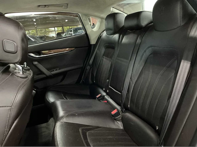 Maserati quattroporte 3.8 v8 gts | italiaanse klasse, pure v8-beleving & tijdloze elegantie 2014 btw auto - afbeelding 15 van  26