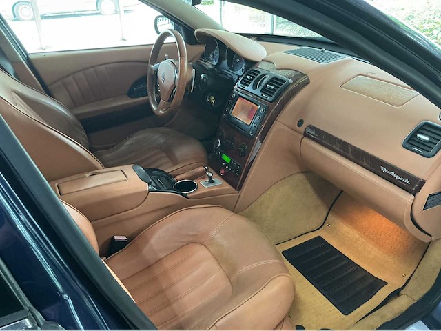 Maserati quattroporte | 4.2 v8 | 2004 | youngtimer | 400 pk | 79.000 km | btw auto - afbeelding 8 van  29