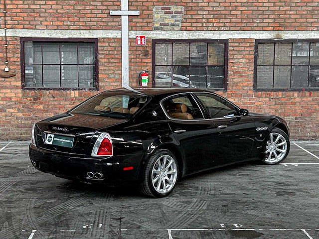 Maserati quattroporte 4.2 v8 400pk 2007 youngtimer - afbeelding 3 van  34