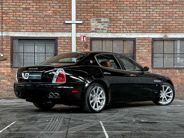 Maserati quattroporte 4.2 v8 400pk 2007 youngtimer - afbeelding 4 van  34