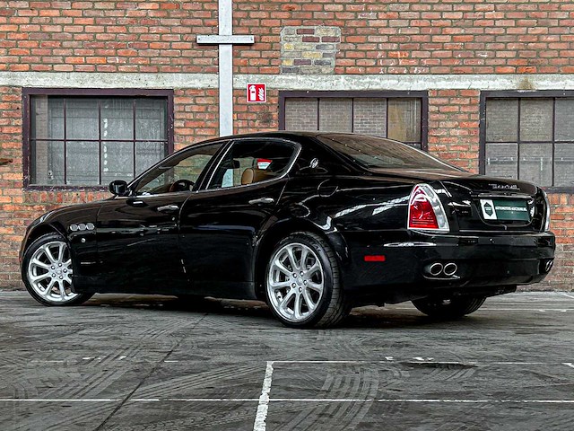 Maserati quattroporte 4.2 v8 400pk 2007 youngtimer - afbeelding 8 van  34