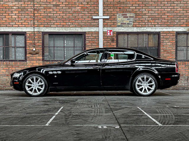 Maserati quattroporte 4.2 v8 400pk 2007 youngtimer - afbeelding 10 van  34