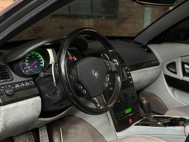 Maserati quattroporte 4.2 v8 400pk 2007 - afbeelding 9 van  38