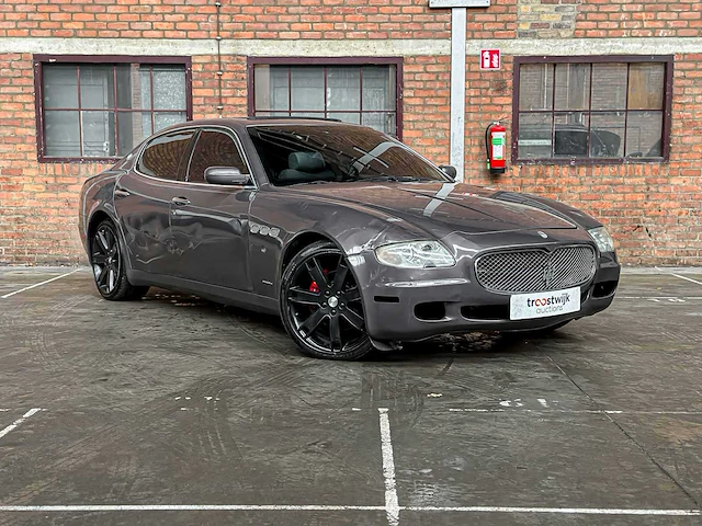 Maserati quattroporte 4.2 v8 400pk 2007 - afbeelding 34 van  36