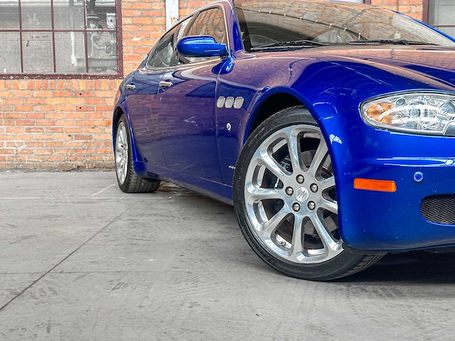 Maserati quattroporte 4.2 v8 400pk 2008 (43.000 km) youngtimer -automaat- - afbeelding 10 van  51