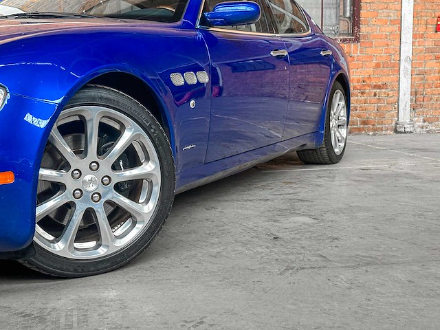 Maserati quattroporte 4.2 v8 400pk 2008 (43.000 km) youngtimer -automaat- - afbeelding 4 van  51