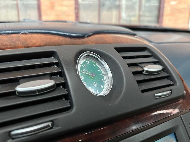 Maserati quattroporte 4.2 v8 400pk 2008 (43.000 km) youngtimer -automaat- - afbeelding 27 van  51