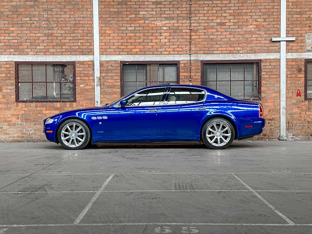 Maserati quattroporte 4.2 v8 400pk 2008 (43.000 km) youngtimer -automaat- - afbeelding 19 van  51