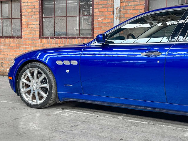 Maserati quattroporte 4.2 v8 400pk 2008 (43.000 km) youngtimer -automaat- - afbeelding 20 van  51