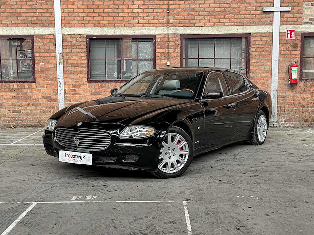 Maserati quattroporte 4.2 v8 401pk 2005 (40.000 km) youngtimer - afbeelding 7 van  33