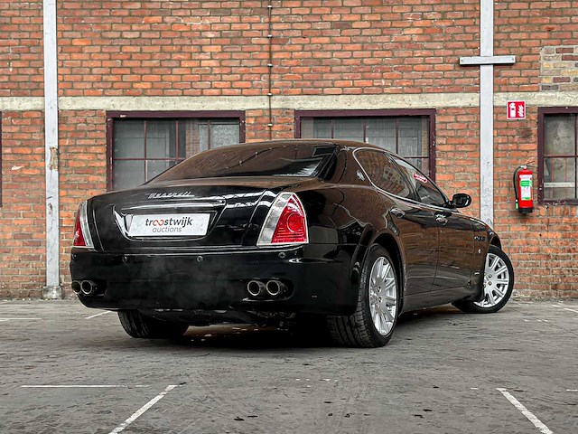 Maserati quattroporte 4.2 v8 401pk 2005 (40.000 km) youngtimer - afbeelding 33 van  33