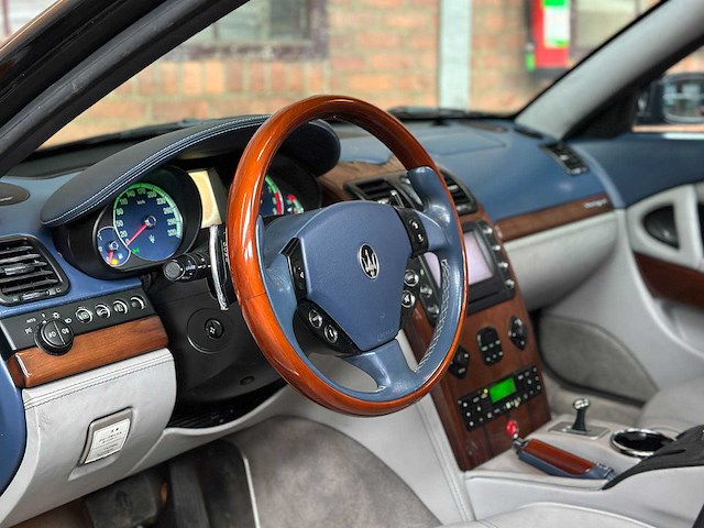 Maserati quattroporte 4.2 v8 401pk 2005 (40.000 km) youngtimer - afbeelding 8 van  39