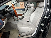 Maserati quattroporte 4.2 v8 401pk 2005 (40.000 km) youngtimer - afbeelding 27 van  39