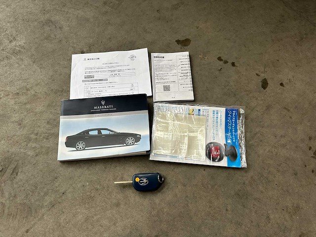 Maserati quattroporte 4.2 v8 401pk 2005 (40.000 km) youngtimer - afbeelding 34 van  39
