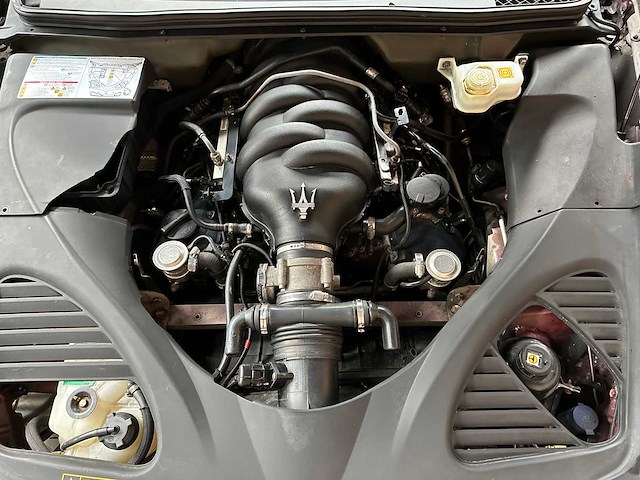 Maserati quattroporte 4.2 v8 401pk 2008 youngtimer - afbeelding 26 van  33